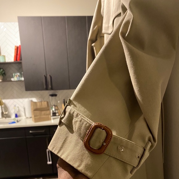 Genuine Vintage Burberry Trench Coat - Picture 8 of 9